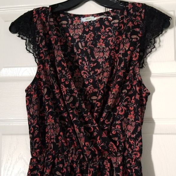 Kimichi Blue small black & red floral lace romper - Picture 3 of 7